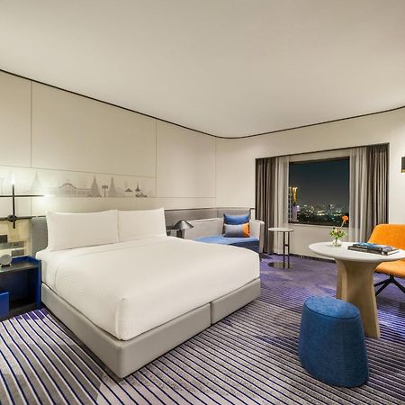Crowne Plaza Bangkok Lumpini Park By Ihg Hotel Exterior photo