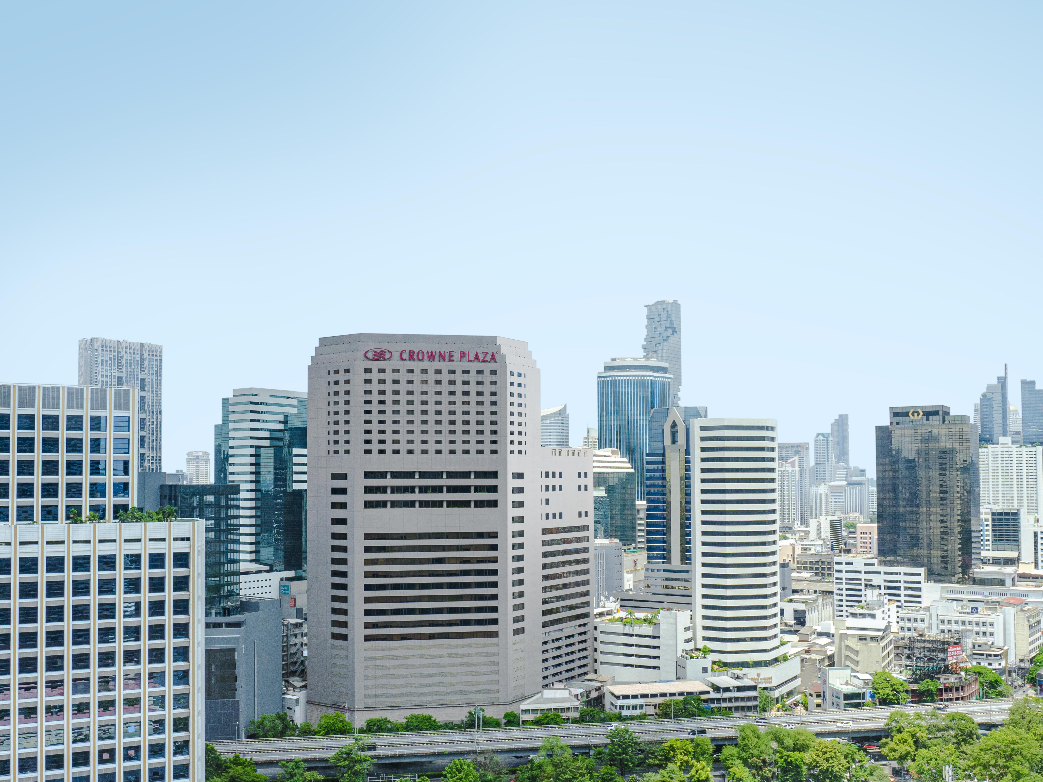 Crowne Plaza Bangkok Lumpini Park By Ihg Hotel Exterior photo