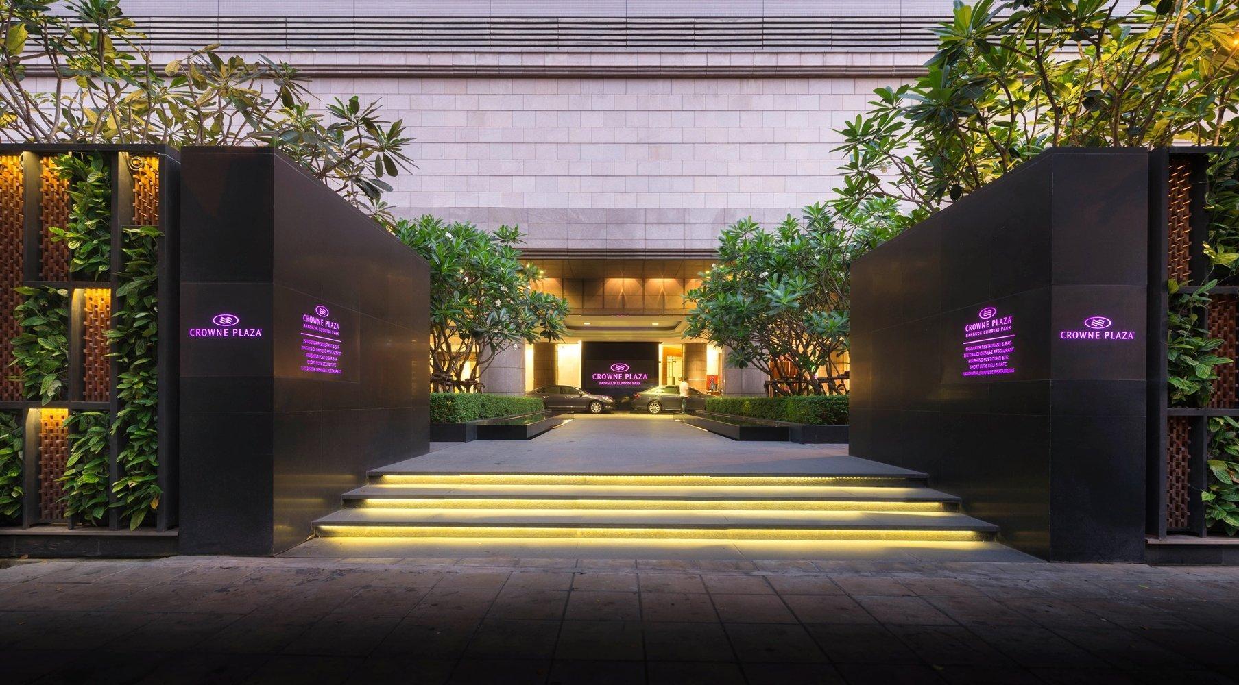 Crowne Plaza Bangkok Lumpini Park, An Ihg Hotel Exterior photo